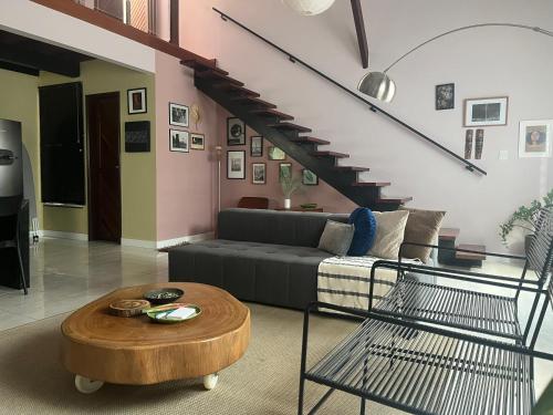 Uma área de estar em Casa Maravilhosa em Belém!