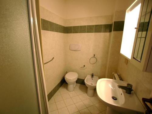 Bathroom sa L' Oleandro