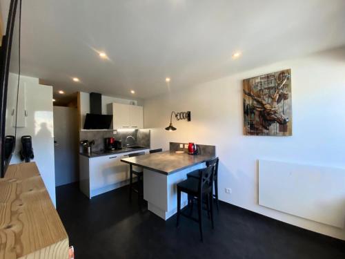 Résidence Vanoise - Val Thorens: appartement entièrement rénové aux pieds des pistes MAE-8924