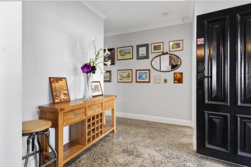 Φωτογραφία από το άλμπουμ του Sea Whispers family and dog friendly σε Hayborough