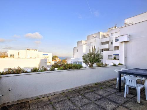 Arcachon T2, Terrasse, Parking, à 240m de la Plage!