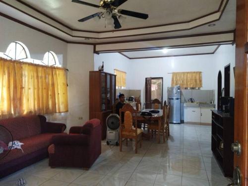 Χώρος καθιστικού στο Banaga Residence