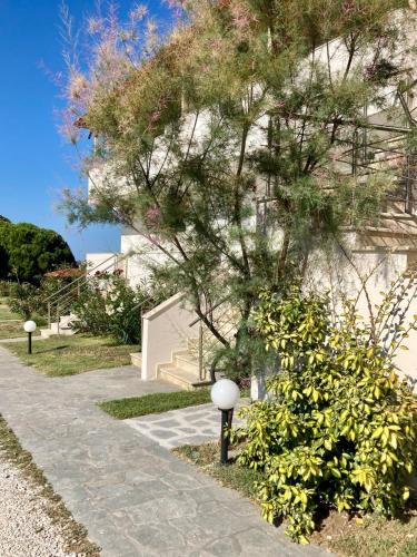 Φωτογραφία από το άλμπουμ του Be Happy Apartments στη Βουρβουρού