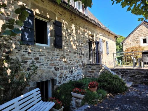 Gîte de France Le pouget 3 épis - Gîte de France 7 personnes MAE-8944