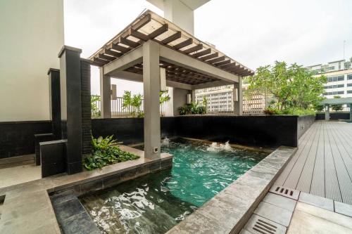 Piscine de l'établissement simple & stylish studio in central Jakarta, SCBD ou située à proximité