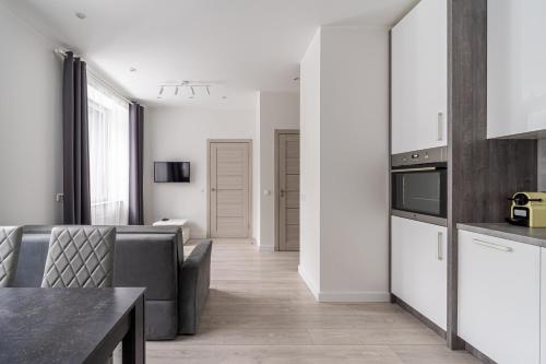 Dzintaru Beachside 1BR Apartment With Courtyard View, Walk to Nature & Sea
