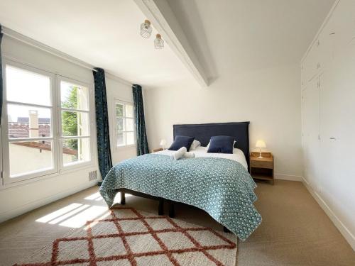 Photo de la galerie de l'établissement Bas Muret Independent Entrance Parking, à Chartres