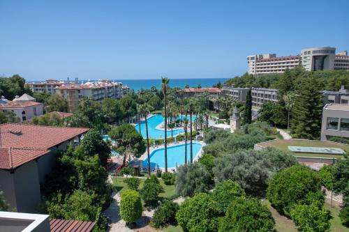 Bazén v ubytování Barut Hemera - Ultra All Inclusive nebo v jeho okolí