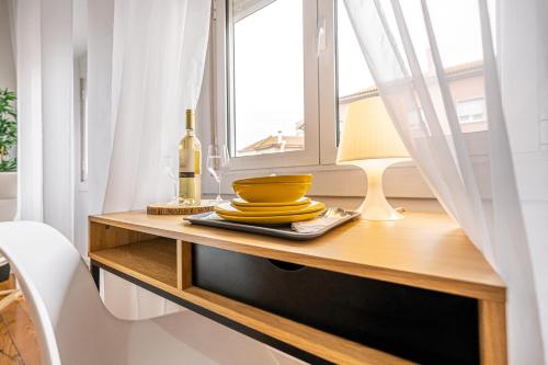 Φωτογραφία από το άλμπουμ του April Square Guesthouse by Lisbon with Sintra - shared bathrooms σε Αμαδόρα