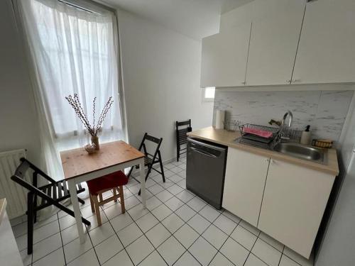 Grand Vista Residence