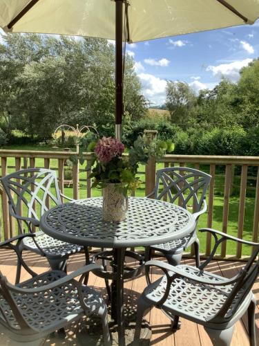 Μπαλκόνι ή βεράντα στο The Nut House - Squirrel Lane Lodges Ludlow