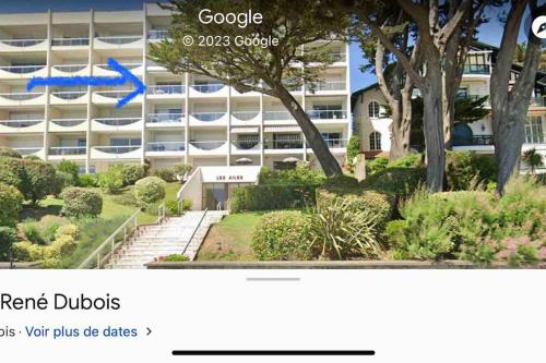 une capture d'écran d'un site web de condos avec une représentation d'un bâtiment dans l'établissement Splendide et spacieux appartement, face à la mer, à La Baule