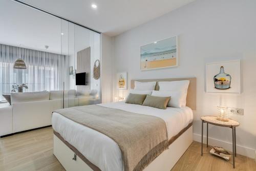 Home2Book Bright & Stylish Studio in La Isleta