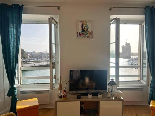 Photo de la galerie de l'établissement Le Bellevue - Vieux port, à La Rochelle