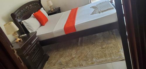 En eller flere senge i et værelse på Purity Sea View 2 bedroom Apartment