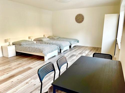 Postel nebo postele na pokoji v ubytování Cozy apartment in Passau