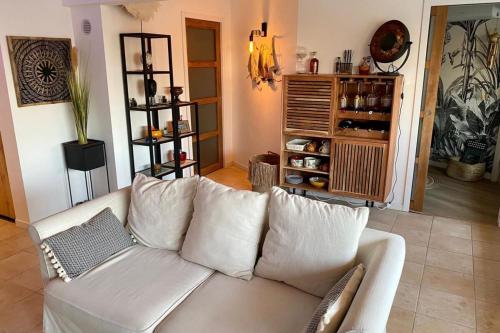 Le Port Camargue - 2 bedrooms air conditioning terrace and swimming pool!