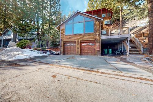 Lake View Chalet – Photos 4