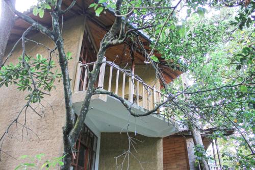 Το κτήριο όπου στεγάζεται  η παραθεριστική κατοικία