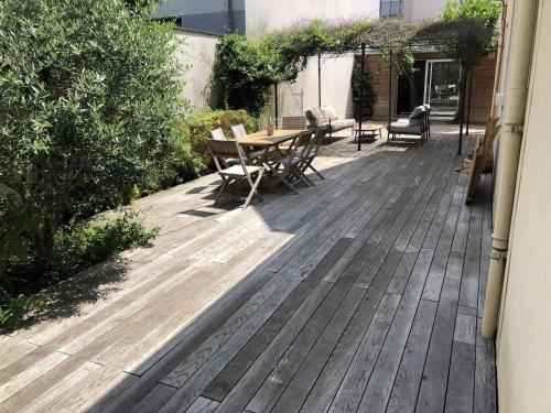 Photo de la galerie de l'établissement La Belle Demeure - Centre - Piscine - Rêve au Mans, au Mans