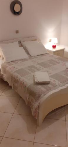 Ένα ή περισσότερα κρεβάτια σε δωμάτιο στο Mimi's sunnyview house