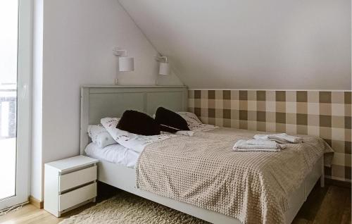 Posteľ alebo postele v izbe v ubytovaní Beautiful Home In Sucha Huta With Kitchen