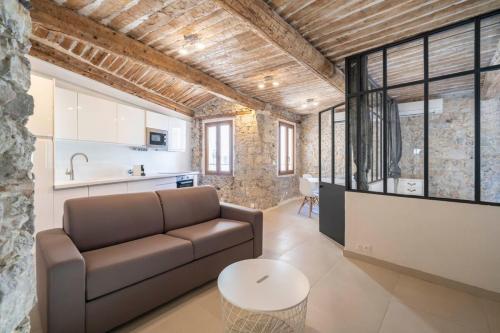 Brand new one bedroom heart of Cannes