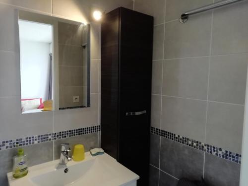 Kúpeľňa v ubytovaní Résidence Le Chateau Durieux 1 - Agréable studio au coeur des commerces ! MAE-4104