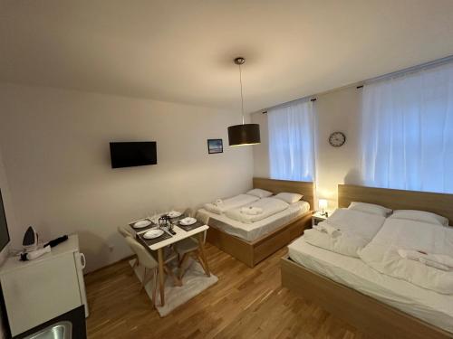 Cozy Apartment in Vienna 6-Monthly Stays Only