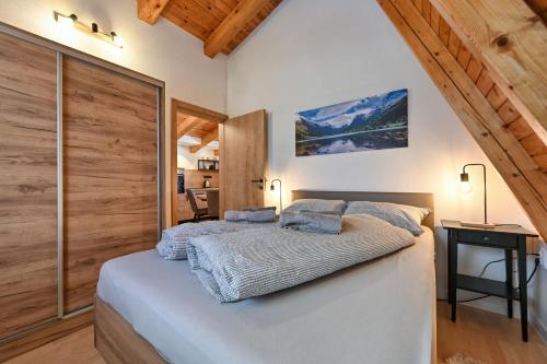 Ένα ή περισσότερα κρεβάτια σε δωμάτιο στο Apartments AVA