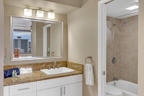 Tower 1 Suite 2214 - KP condo_3