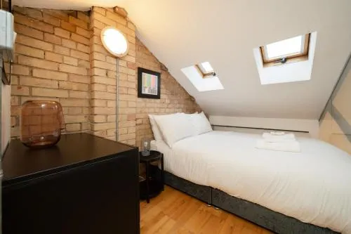 Crashpads Shoreditch Apartments - The Club Row Collection photo 36