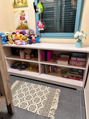 Perpustakaan di apartmen