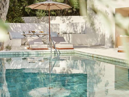 Bazén v ubytování Corfu Imperial, A Grecotel Resort to Live nebo v jeho okolí