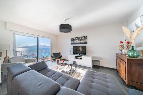 Wonderful 2 bedroom apartment with sea view