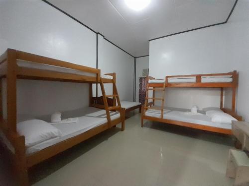 Gallery image of The Softbed Homestay in San Vicente