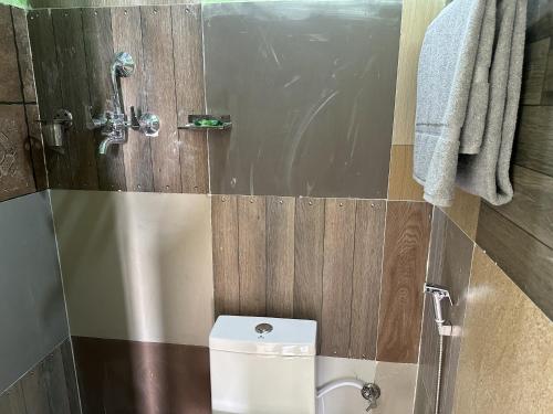 Bathroom sa Kankali Viewpoint Resort Pvt Ltd