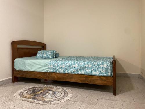 A bed or beds in a room at Chalet en urbanisazion de Solemar, piscinas, tennis, futbol, Balon cesto