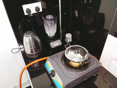 a blender sitting on top of a counter at New Summer Vacation in Hikkaduwa