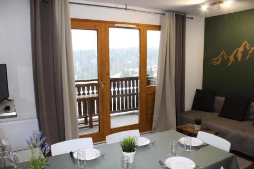 Résidence Les Chaumettes - 2 Pièces pour 6 Personnes MAE-8964