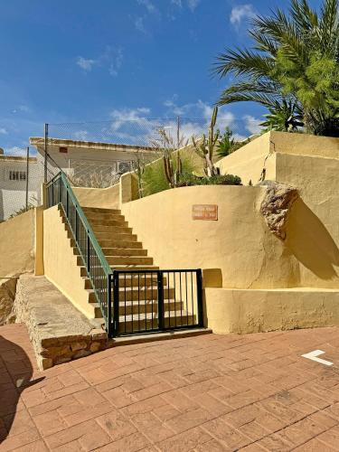 Apartamento con piscina - 2 playas