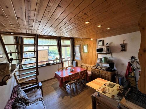 Résidence Asters - Appartement chaleureux avec mezzanine et cuisine équipée MAE-4484