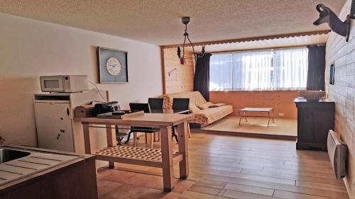 Résidence Podium - POD102 - APPT T2 - VERANDA VUE PISTES - 5 PERSONNES - CENTRE STATION MAE-2384