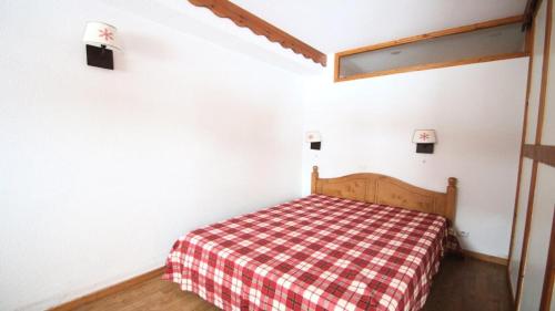 Postel nebo postele na pokoji v ubytování Résidence Parc Aux Etoiles - C101PAE - APPARTEMENT 2 CHAMBRES AVEC TERRASSE MAE-8744