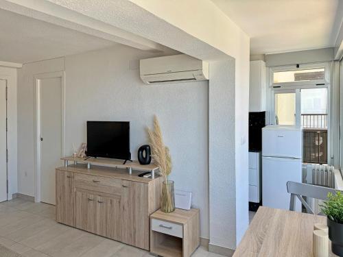 Estudio con sofá cama directamente en la playa - sin dormitorio