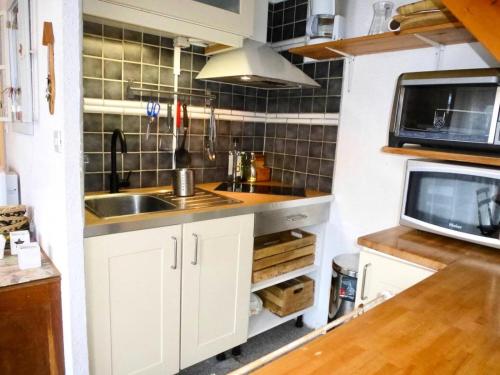 Photo de la galerie de l'établissement Résidence Marmottes - Appartement duplex avec place de parking couvert MAE-8384, à Barèges