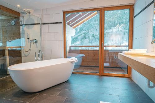 Koupelna v ubytování Alpen Suites Brandnertal
