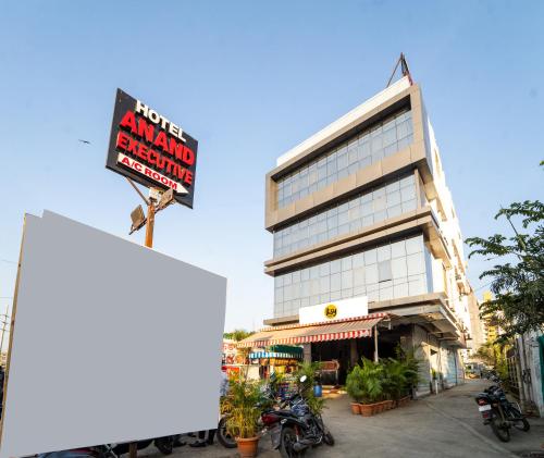 a building with a sign in front of it at Itsy By Treebo - Anand Executive, Near Amanora in Pune