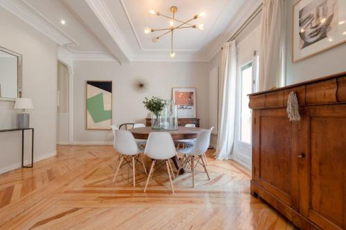 Puerta de Alcalá - Exclusive apt. 130m2 2D 2.5B