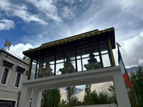 Balkón nebo terasa v ubytování Hotel Dewa Retreat Nubra